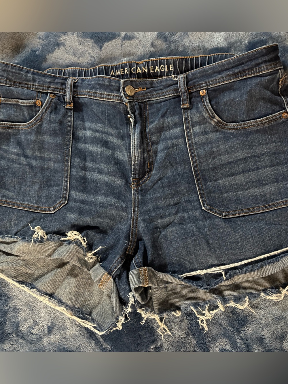 VGUC 14 Easy Shortie American Eagle Blue Denim Shorts with Contrast Stitching
